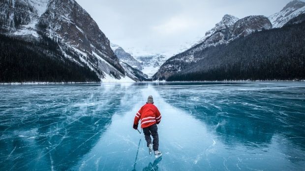 Banff photographer captures the beauty of Alberta's wild ice