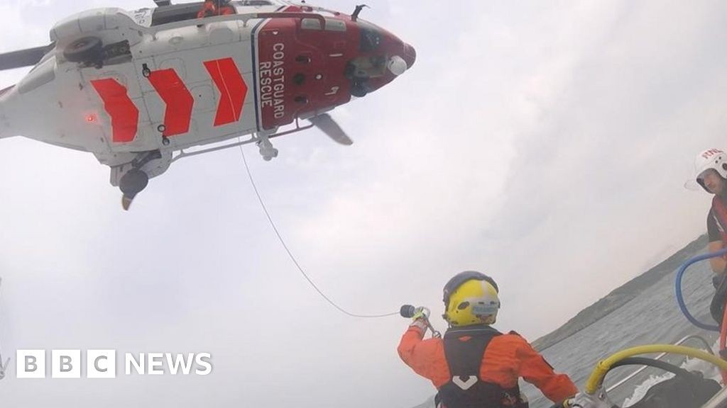 Swanage: Unconscious diver airlifted from wreck dive