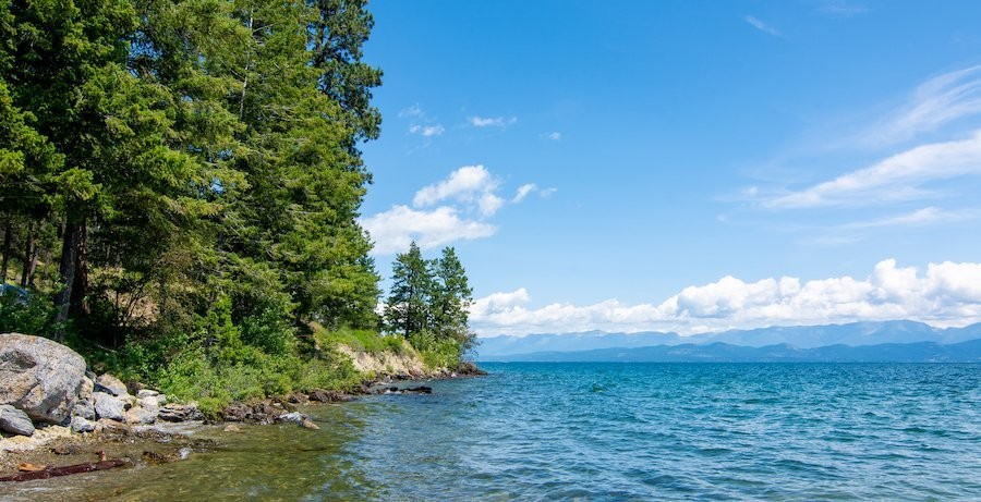 6 Best Outdoor Activities In Flathead Lake, Plus Where To Stay