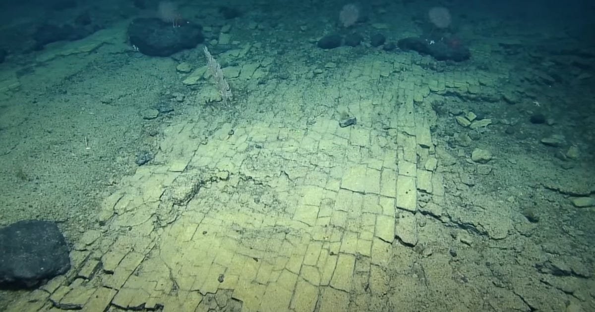 Scientists Spot Bizarre 'Yellow Brick Road' in Pacific Ocean