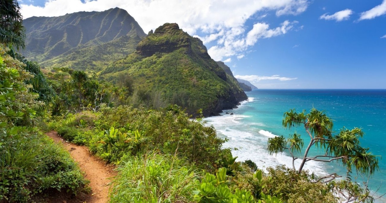 Why Kalalau Trail Is Considered Difficult Even For The Pros