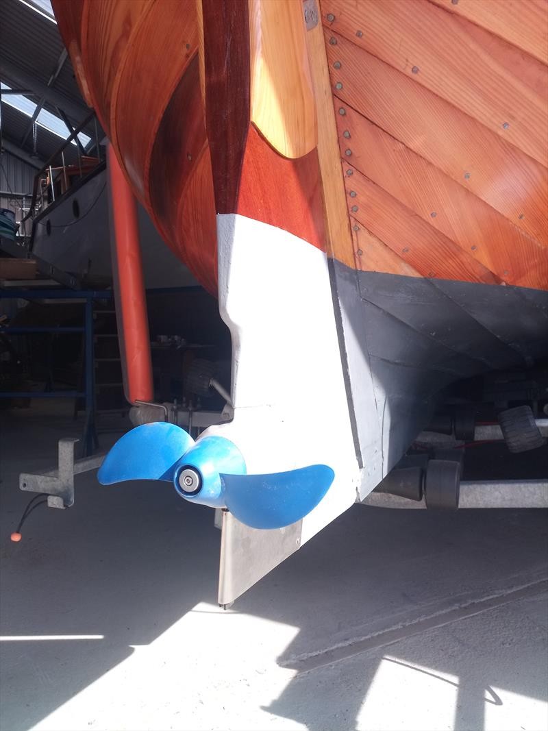 Scottish boatbuilder using West System epoxy to embed electric propulsion into traditional rudders