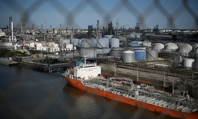 Exxon Mobil plan to bury carbon emissions under the Gulf of Mexico