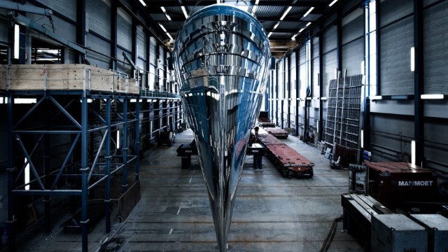 Royal Huisman’s New Blue 192-Foot Superyacht ‘Phi’ Hits the Water