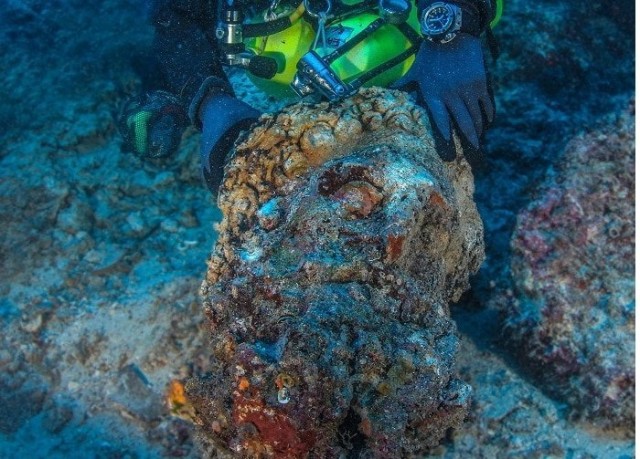 Marble Statue, Human Teeth Discovered at Greece's Antikythera Shipwreck