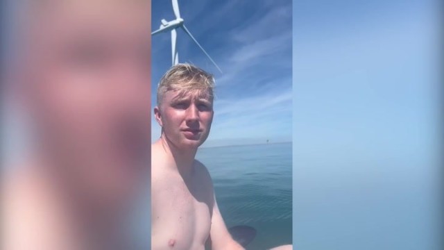 Paddleboarder makes 20-mile trip to wind farm off Sussex coast