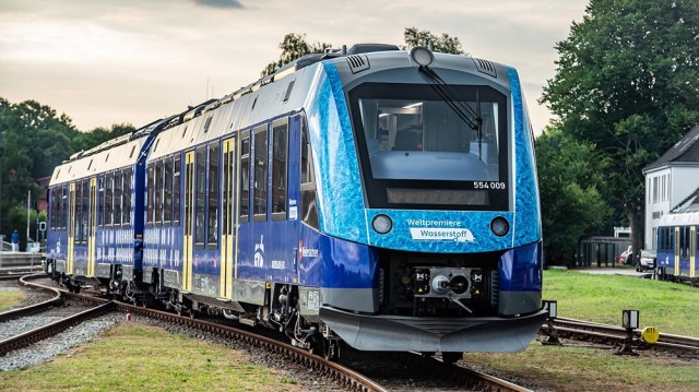 The World’s First Fleet of Hydrogen-Powered Trains Is up and Running in Germany