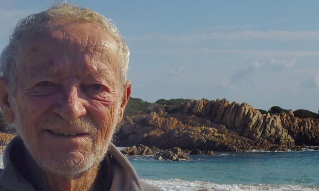 ‘I have given up the fight’: ‘Italy’s Robinson Crusoe’ to leave island