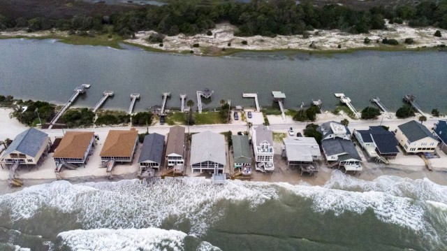 Historic coastal resort in hot water with SC neighbors. Their beach is washing away