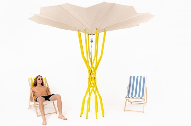 Solar-powered beach umbrellas can keep your ice cream cold and save the planet