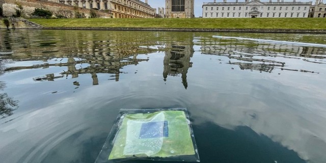 Floating Artificial Leaf Turns CO2 Into Fuel