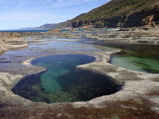 The Figure Eight Pools Are Dangerous To Visit but the Views Might Be Worth the Risk