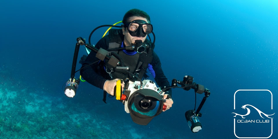 Digital Imaging Diver Underwater
